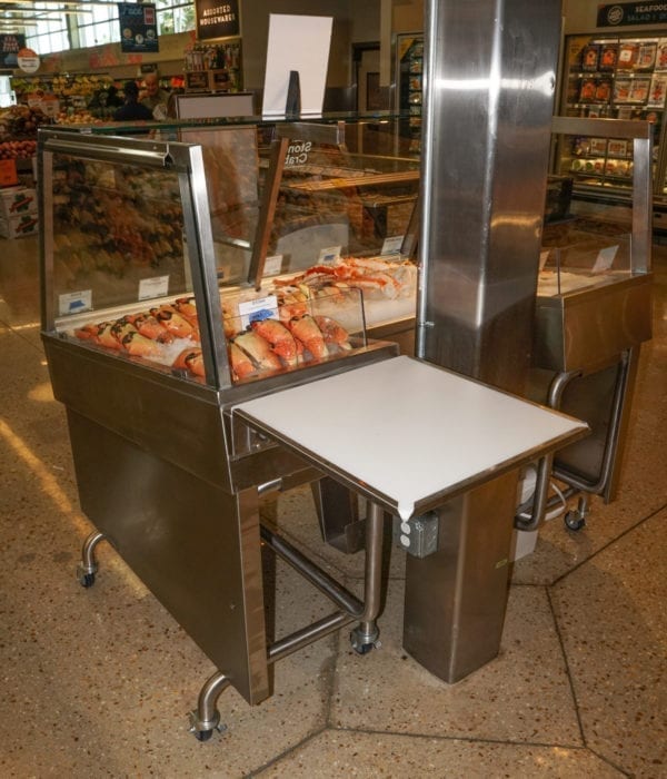 Custom Mobile Iced Stone Crab Merchandiser with Column Notch - Atlantic Food Bars 3