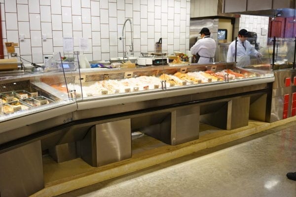 Refrigerated Seafood Display Cases on Pedestal Bases - Atlantic Food Bars - FSCN-W-P 1