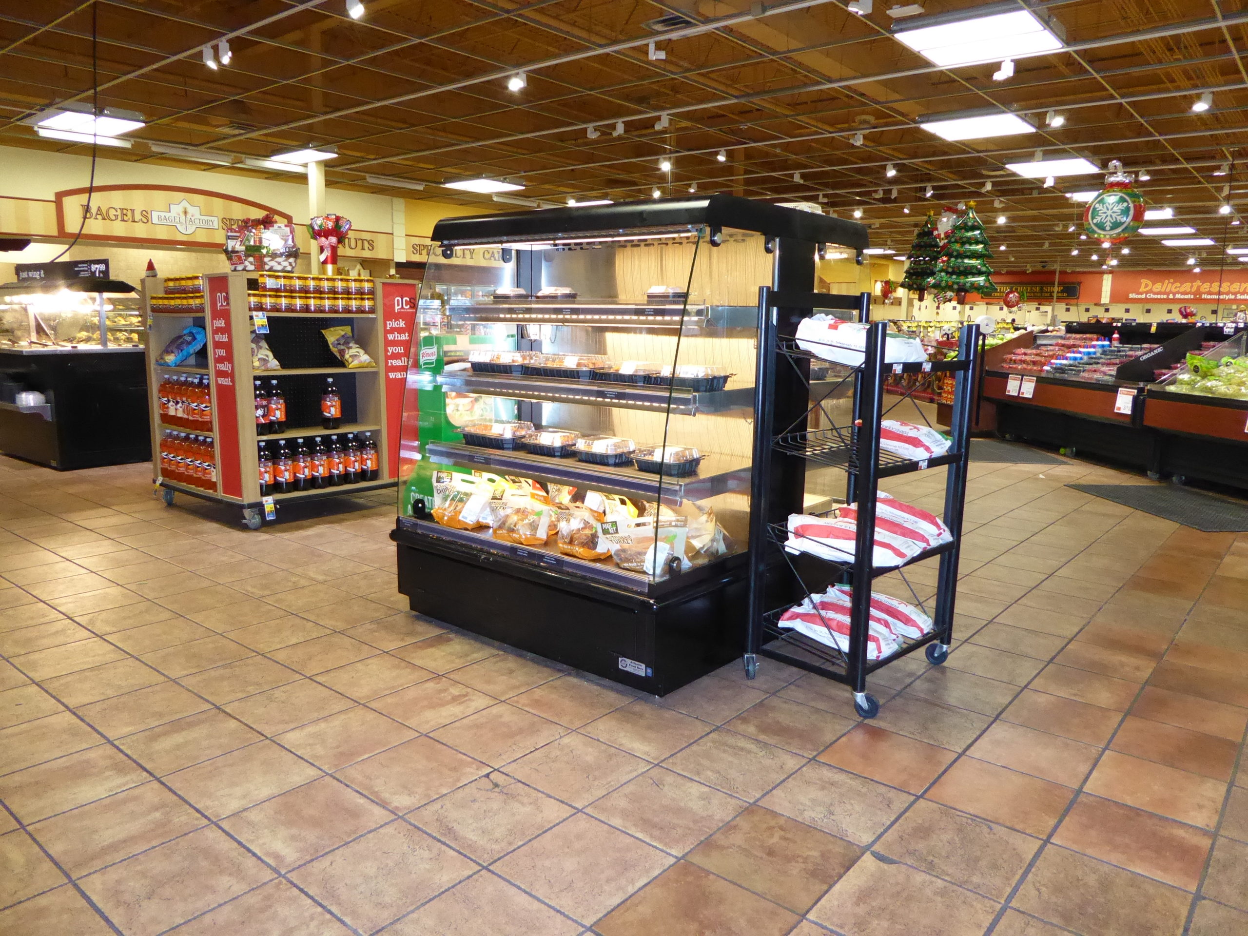 Combination Hot/Cold Packaged Food Case - Atlantic Food Bars HCI7872